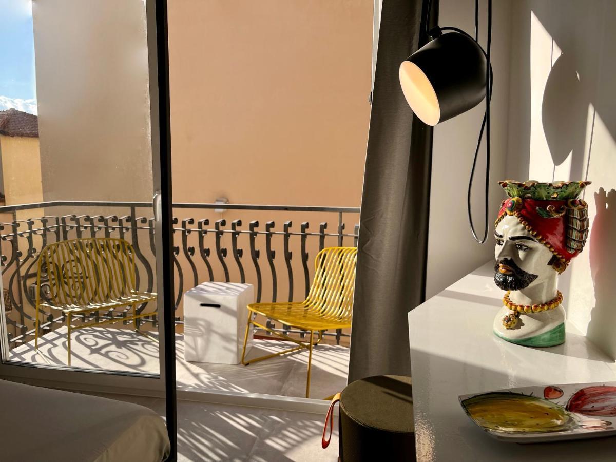 טאורמינה Don Diego Luxury Rooms מראה חיצוני תמונה